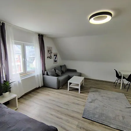 아파트 Pleasant Apartment In Koenigswinter With Terrace 코니그스빈터