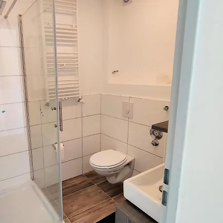 Pleasant Apartment In Koenigswinter With Terrace 코니그스빈터