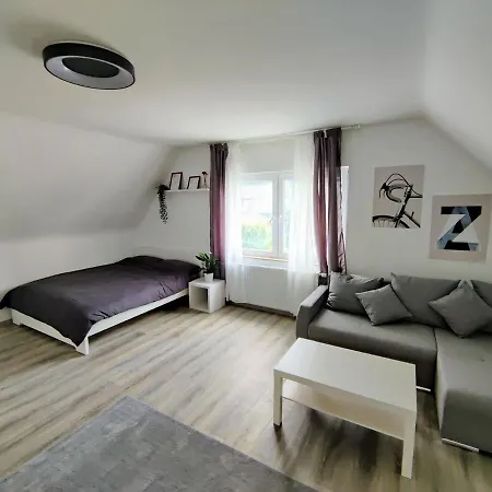 아파트 Pleasant Apartment In Koenigswinter With Terrace *